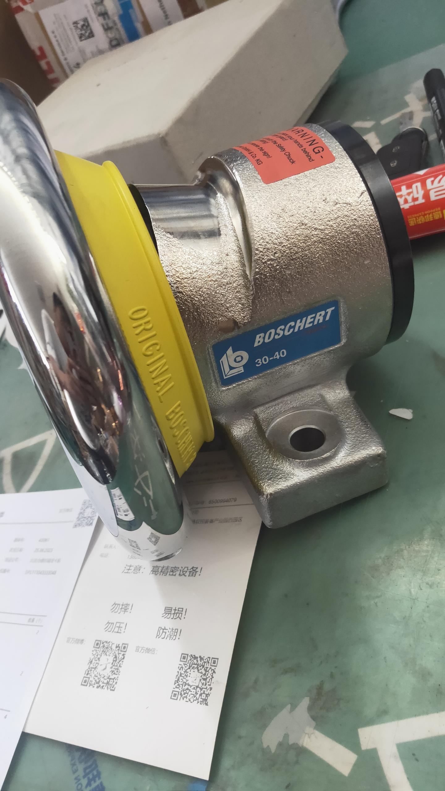 boschert  自动夹头可以用压缩空气关闭或打开