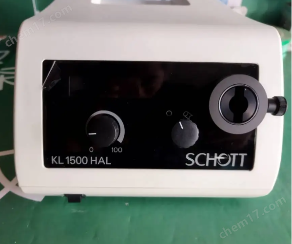 KL1500 HAL 是一款用于光纤照明的中性色卤素光源